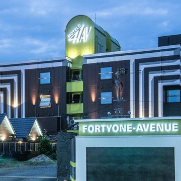 HOTEL 41AV-Part1 (ホテル フォーティワン